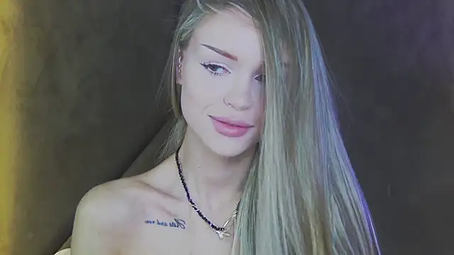 MarilynNova online show from 05-10-26, 04:17