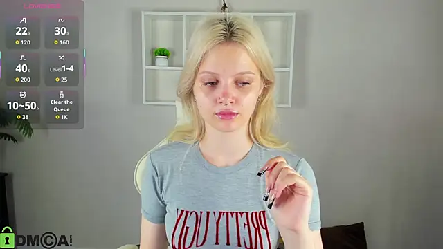 Snapshot of Allice_Cox chatting on 09-21-25, 12:12 Allice Cox online show from 09-21-25, 12:12