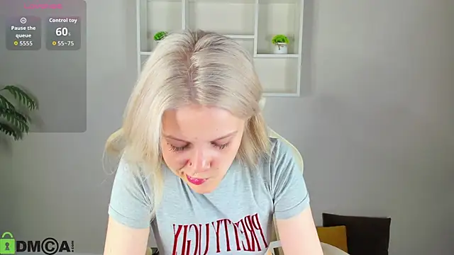 Snapshot of Allice_Cox chatting on 09-29-25, 12:05 Allice Cox online show from 09-29-25, 12:05