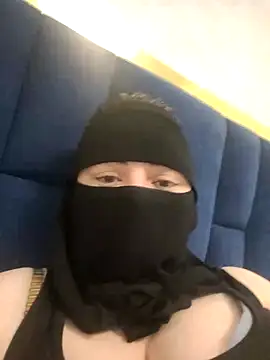  Douna -  online show from 11-04-25, 08:24