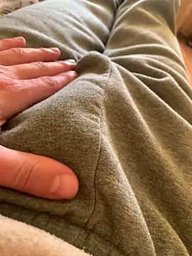 Snapshot of MuzzyFacing chatting on 03-16-26, 03:05 MuzzyFacing online show from 03-16-26, 03:05