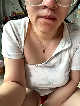 Liqinqin online show from 10-15-25, 07:52