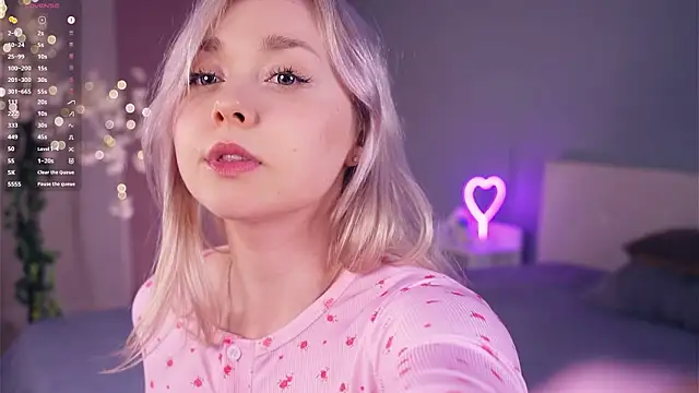 AccaCroyle online show from 03-23-26, 05:06