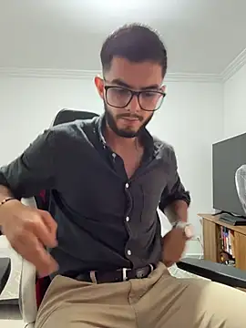 milosky00 online show from 02-04-26, 07:53