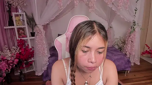 sweet daniiela online show from 10-11-25, 08:18