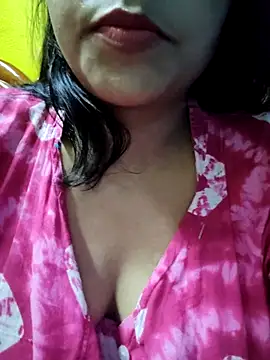 Snapshot of Exotic-bhabhi chatting on 09-18-25, 08:22 Exotic-bhabhi online show from 09-18-25, 08:22