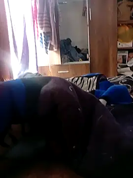 Yiyo19-3 online show from 10-22-25, 12:16