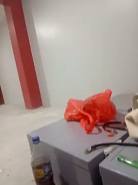 Yiyo19-3 online show from 10-27-25, 05:44