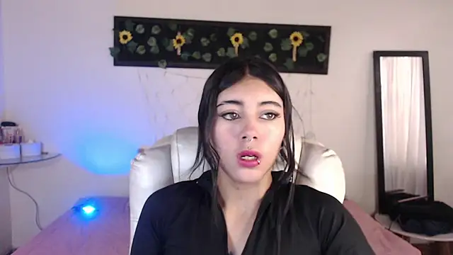 gabriella live online show from 09-15-25, 01:22