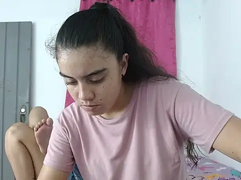 Arieeel 09 online show from 11-16-25, 07:52