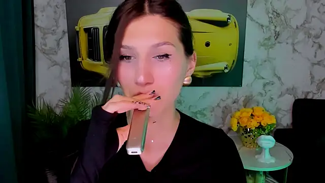 Mollyinyourmind online show from 05-04-26, 03:57
