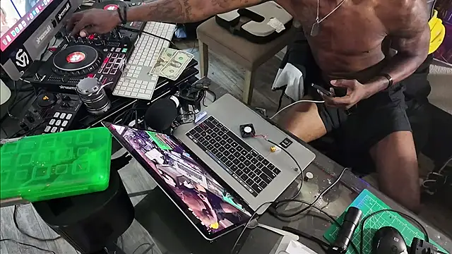 Triggerhappycj100 online show from 05-07-26, 08:58