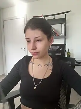 Snapshot of Privad_ravenna chatting on 05-31-26, 05:09 Privad ravenna online show from 05-31-26, 05:09