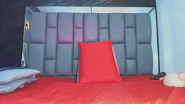 Snapshot of Roxana_gomez chatting on 09-24-25, 03:10 Roxana gomez online show from 09-24-25, 03:10