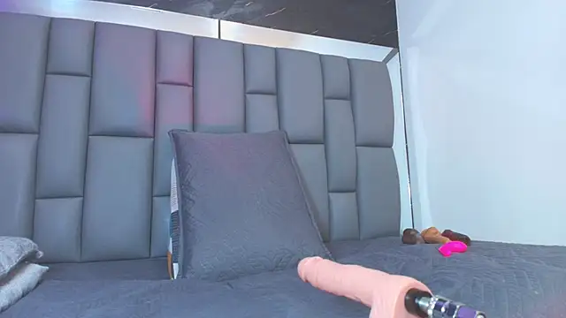 Snapshot of Roxana_gomez chatting on 10-02-25, 03:24 Roxana gomez online show from 10-02-25, 03:24