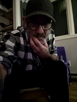 FoxnMouse online show from 11-28-25, 12:57