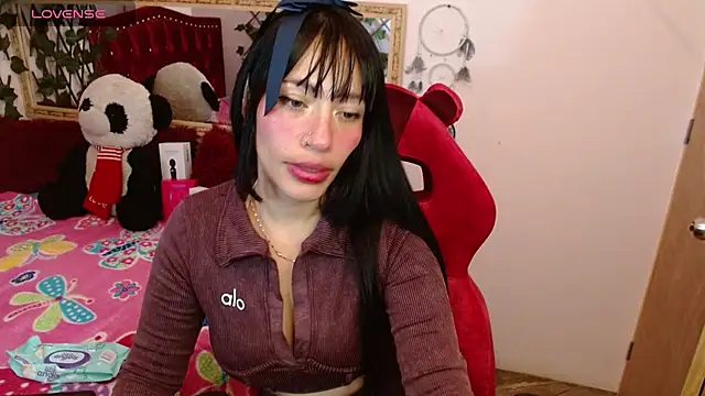 Snapshot of IVET_CUTE1 chatting on 07-22-26, 08:11 IVET CUTE1 online show from 07-22-26, 08:11