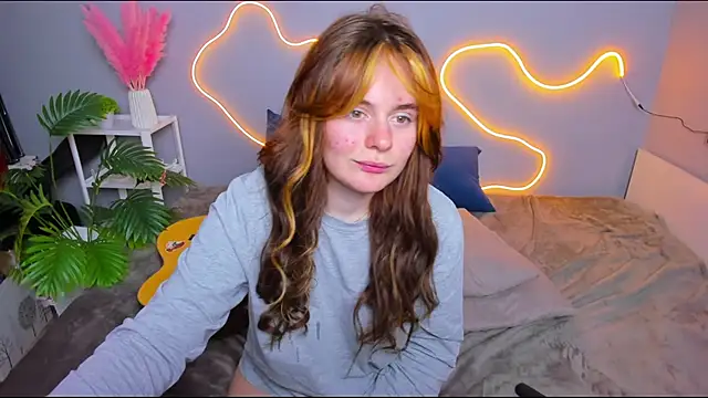 kitty rinnaa online show from 10-24-25, 02:08