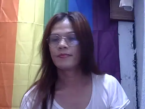 juicycum069 online show from 06-12-26, 07:57