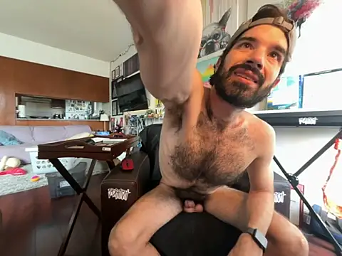 Pupscritch online show from 10-14-25, 07:03