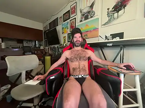 Pupscritch online show from 05-07-26, 01:49
