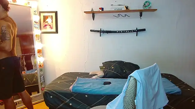 Snapshot of ocean_boy chatting on 10-07-25, 04:26 ocean boy online show from 10-07-25, 04:26