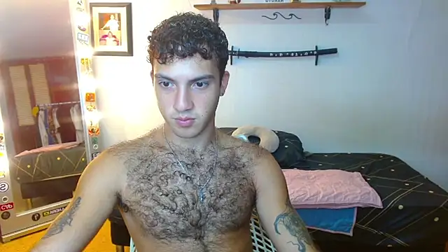 Snapshot of ocean_boy chatting on 10-10-25, 10:53 ocean boy online show from 10-10-25, 10:53