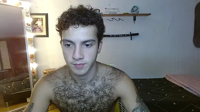 Snapshot of ocean_boy chatting on 10-21-25, 07:14 ocean boy online show from 10-21-25, 07:14