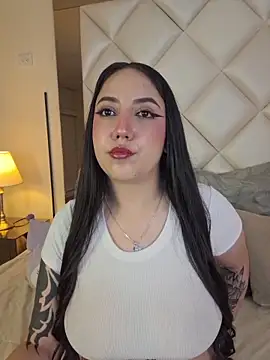 Abby Garciaa online show from 10-18-25, 08:20