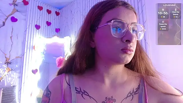 Snapshot of Naomy_tay1 chatting on 03-03-26, 03:01 Naomy tay1 online show from 03-03-26, 03:01