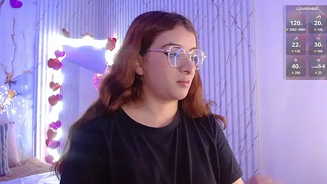 Snapshot of Naomy_tay1 chatting on 03-11-26, 02:50 Naomy tay1 online show from 03-11-26, 02:50