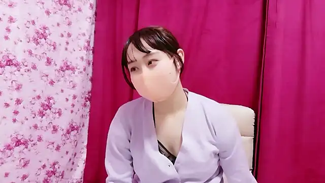 Snapshot of RenaFcup chatting on 11-14-25, 01:21 RenaFcup online show from 11-14-25, 01:21