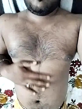 Snapshot of Mahaver_56 chatting on 10-28-25, 04:42 Mahaver 56 online show from 10-28-25, 04:42