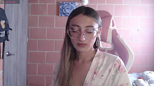 Andrea camilaaa online show from 10-02-25, 03:41