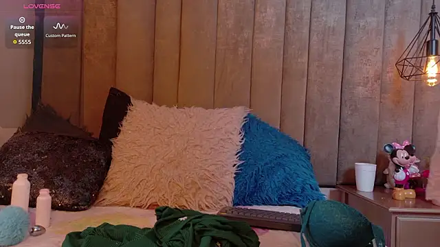 MisRoos online show from 02-02-26, 01:32