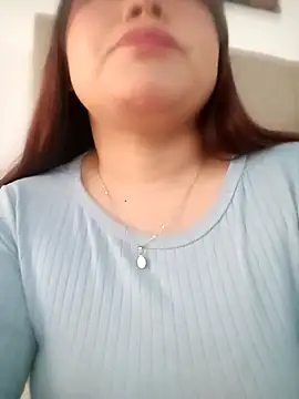 LucyPetit online show from 09-29-25, 01:27