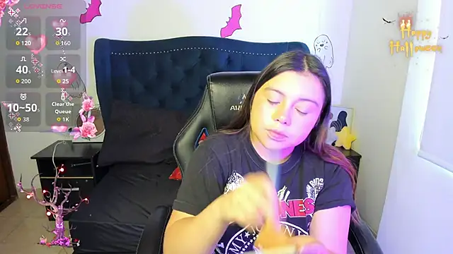 LucyPetit online show from 11-03-25, 02:18