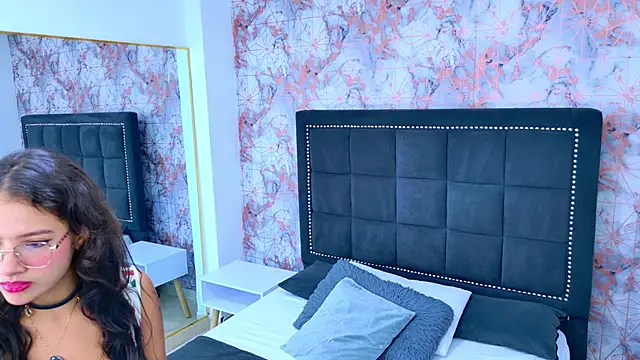 Snapshot of Angelique_Angell chatting on 03-03-26, 07:42 Angelique Angell online show from 03-03-26, 07:42