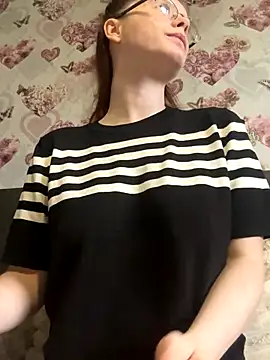 Snapshot of raen001 chatting on 11-05-25, 09:53 raen001 online show from 11-05-25, 09:53