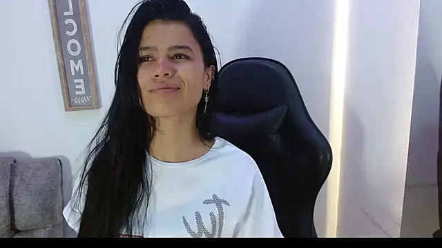 luna starr69 online show from 09-25-25, 06:33