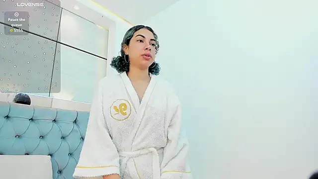 lis rous online show from 10-31-25, 11:33