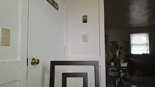 Snapshot of alwayshorny90 chatting on 11-11-25, 02:06 alwayshorny90 online show from 11-11-25, 02:06