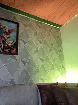 Alisse taylor2 online show from 01-18-26, 12:20