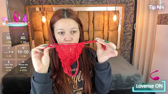 Isa Thompson   online show from 01-18-26, 12:20