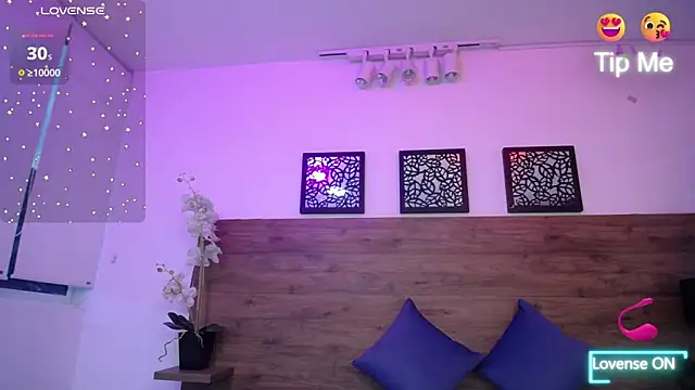 AlexandraCambell online show from 09-17-25, 07:37