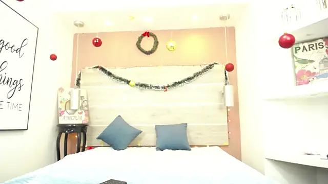 AlexandraCambell online show from 12-14-25, 09:03