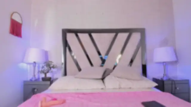 scarlet dh online show from 10-04-25, 08:07