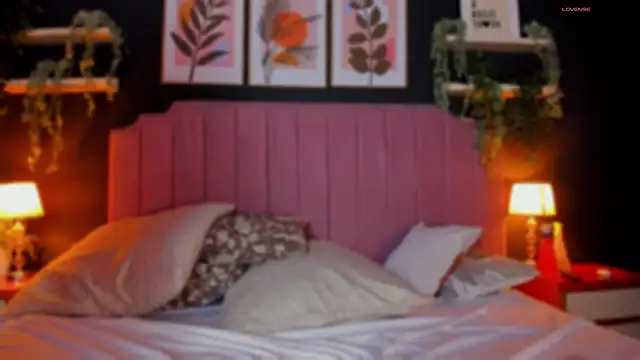 scarlet dh online show from 03-28-26, 12:10