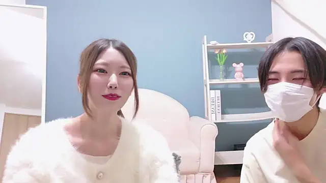 Snapshot of Reto-sama chatting on 10-18-25, 04:41 Reto-sama online show from 10-18-25, 04:41