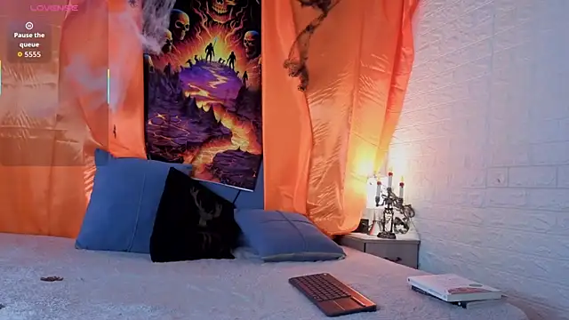 angel  red  online show from 10-06-25, 02:42